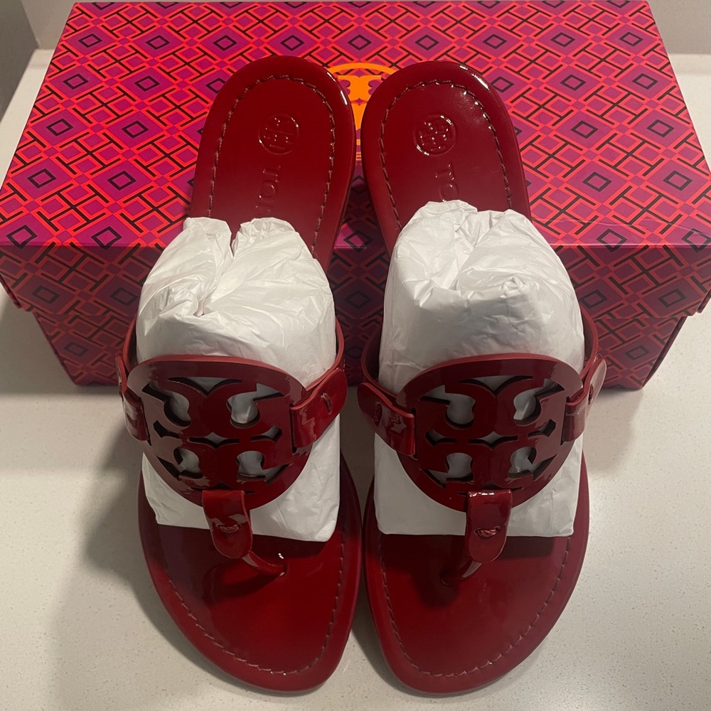 Authentic TORY BURCH Miller Patent Leather Color: Berry Size 7